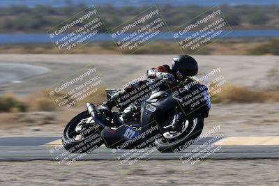 media/Nov-16-2025-Race Pace (Sun) [[8c5fa54630]]/Verified Riders/3-Turn 14 (1045am)/